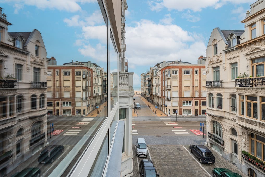 Instapklaar appartement op 150m van zee en strand!