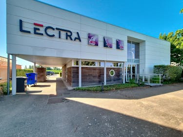 Bedrijfsgebouw (ca. 540 m²) te huur in Destelbergen 