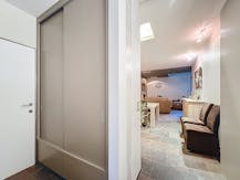 Woning met 5 slaapkamers, garage en terras te huur in centrum Veurne