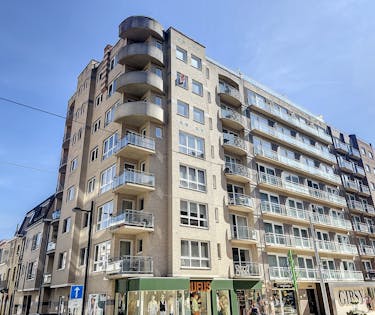 Ruim appartement met twee slaapkamers te huur op topligging!