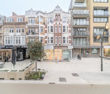Ruim handelsgelijkvloers te huur in het hartje van De Panne