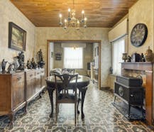 halfopen huis te koop in Kortrijk met atelier of opslagruimte