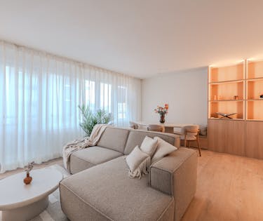 Ruim appartement met twee slaapkamers op topligging