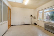 Halfopen woning op 858m² te koop te Houtem (Veurne).