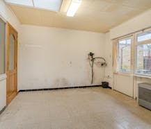Halfopen woning op 858m² te koop te Houtem (Veurne).