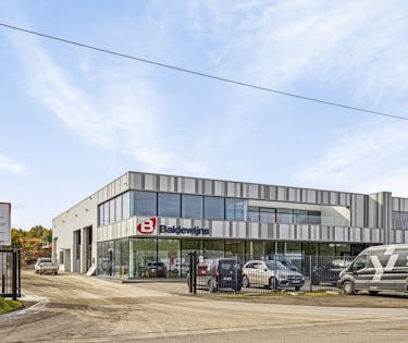 Gelijkvloers kantoor (233 m²) te huur in Stokrooie-Hasselt