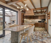Klassiek en stevig huis met 4 kamers te koop in Waregem