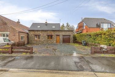 Spacious, move-in ready house for sale in Pajottegem