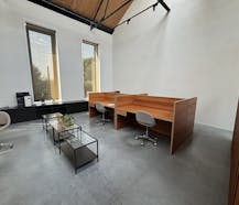 Espace de bureau pour 1/2/3 personnes à louer à Cotton Park.