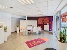 Instapklaar kantoor te koop in Roeselare