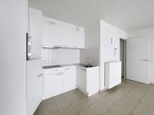 Molenbeek - Ruime studio op 12de verdieping te huur