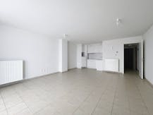 Molenbeek - Ruime studio op 12de verdieping te huur