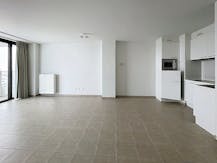 Molenbeek - Ruime studio op 12de verdieping te huur