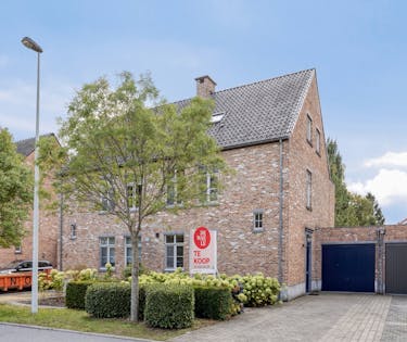 Huis met 3 slaapkamers en garage te koop in Kapellen