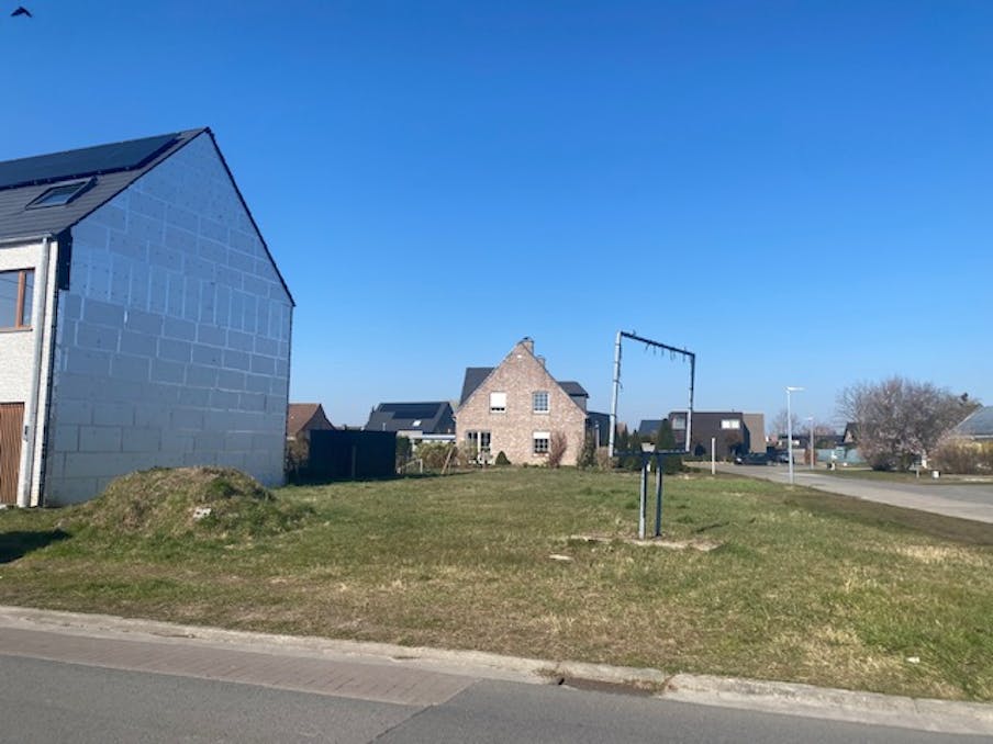 Bouwgrond voor halfopen bebouwing te Astene