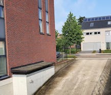 Ruime ondergrondse autostaanplaats te huur in Hasselt