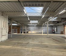 Magazijn van ca. 800 m² te huur in Oudenaarde nabij de N60