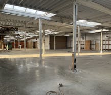 Magazijn van ca. 800 m² te huur in Oudenaarde nabij de N60