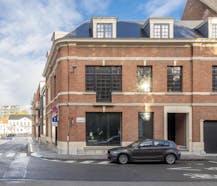 Handelsruimte te koop op exclusieve ligging in Kortrijk