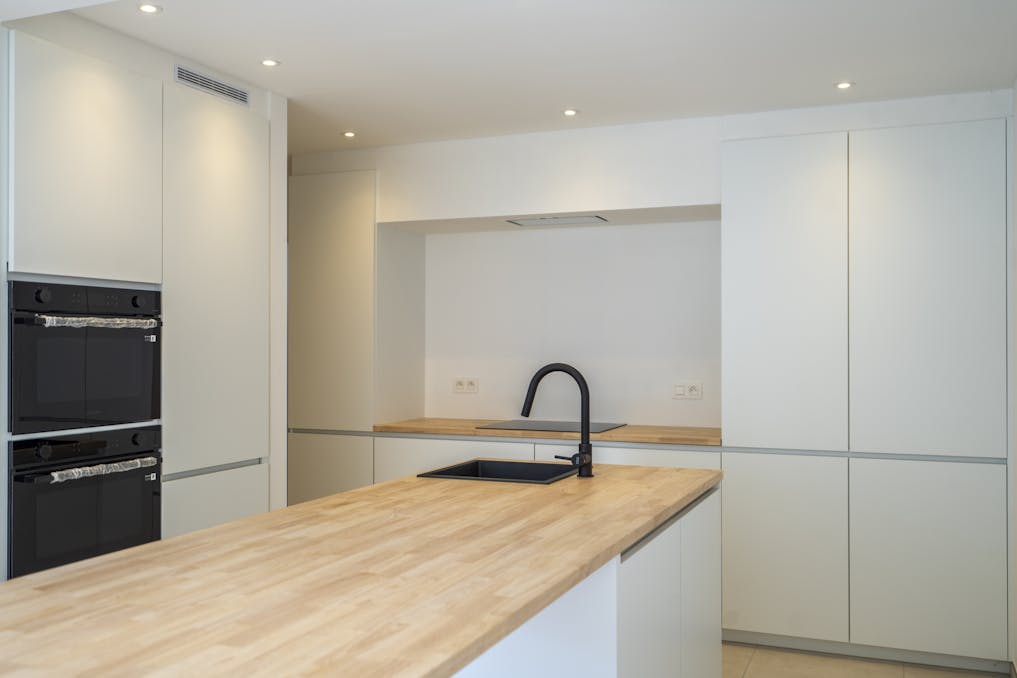 Nieuw appartement met 1 slaapkamer te koop in Waregem