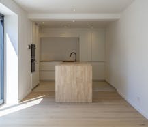 Nieuw appartement met 1 slaapkamer te koop in Waregem