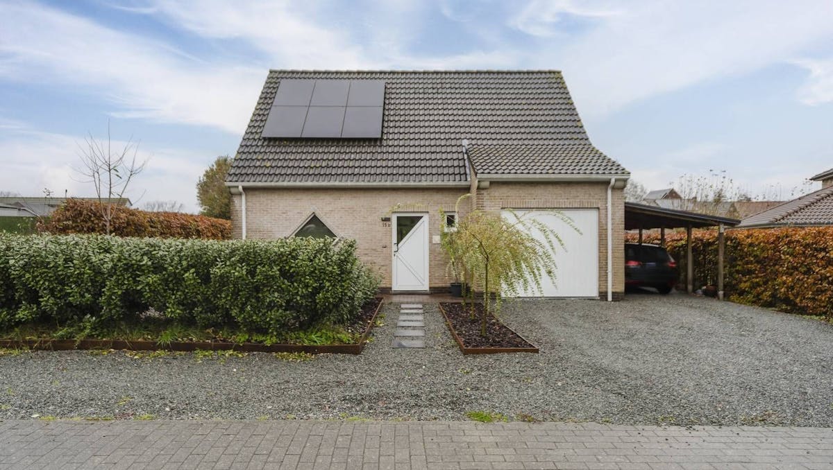 Ruime open gezinswoning met tuin in het rustige Brakel