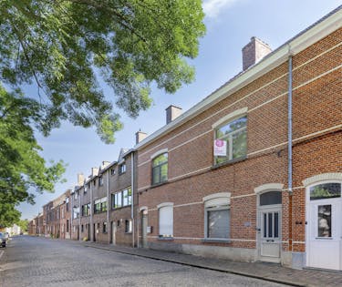 Charmante woning met 3 slaapkamers en koer in centrum Brugge