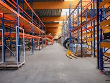 Magazijn (1.600 m²) met showroom te koop in Wetteren