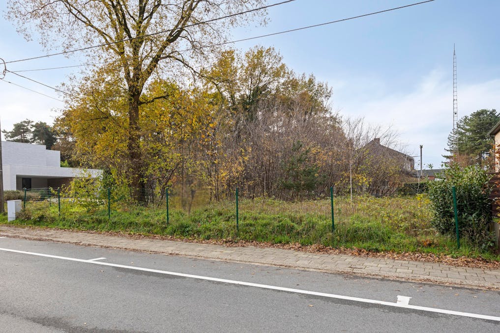 Rustig gelegen bouwgrond te koop in centrum Lichtaart