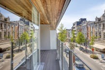 Lichtrijk 2-slpk app. met 2 terrassen in hartje Roeselare