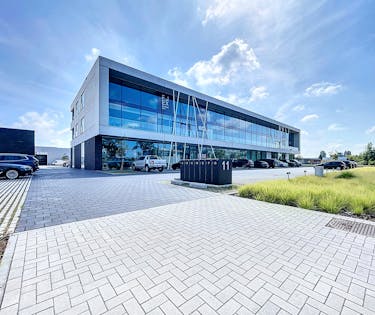 High-end modern kantoor (653 m²) te huur in Zele