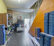 Handelspand met woonst te koop in centrum Roeselare