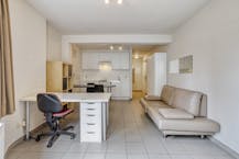 Studio te huur met zalig terras in de Diskmuidestraat, Gent