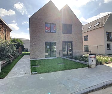 Nieuwbouwwoning met 3 slaapkamers te Sint-Michiels (Brugge)