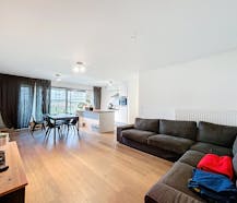 Appartement met drie slaapkamers en zicht op de Schelde.