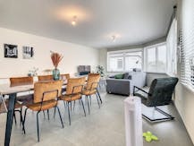 Appartement met 2 slaapkamers en staanplaats te Izegem.