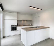 Recente woning met 3 kamers, tuin en garage in Poperinge