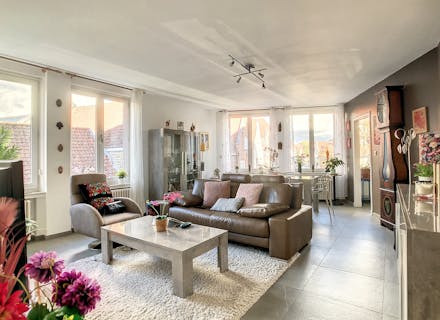 Gerenoveerd (°2013) appartement te koop met 2 slaapkamers in hartje Brugge