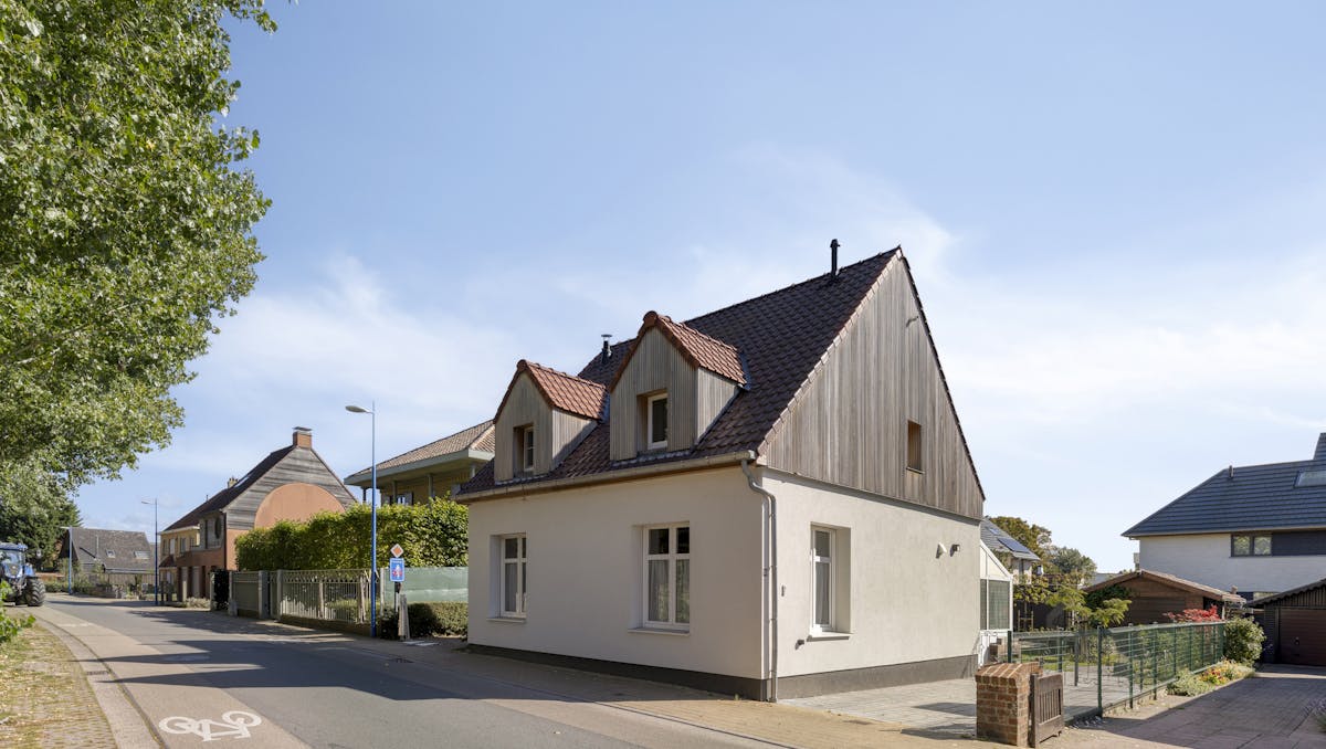 Gerenoveerde woning tegenover de Hoge Blekker duinen