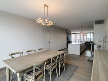 Luxe penthouse met twee terrassen en zicht op het Handelsdok