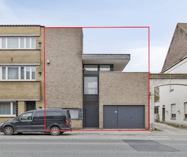 Praktijkruimte met kantoor te Bissegem