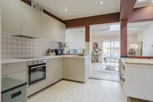 Leuke stadswoningmet 3 slk & tuin te koop in Kortrijk