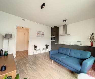 Canal Wharf | Recent furnished studio of ±50m² + terrace