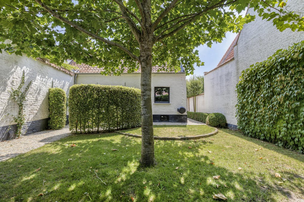 Uitzonderlijk huis in hartje Damme