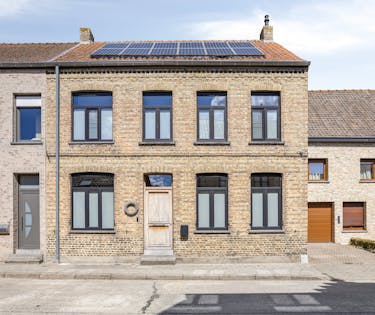 Gerenoveerde herenwoning met 3 slaapkamers en tuin.
