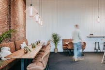 Kantoor van ca. 178m² te huur in Kortrijk