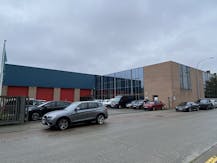 Entrepôt avec bureaux situé au centre de Roeselare 