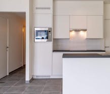 Gelijkvloers appartement met 2 slaapkamers en tuin te Westrozebeke