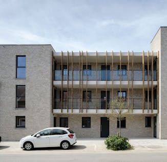  Gelijkvloers appartement met 2 slaapkamers en tuin te Westrozebeke