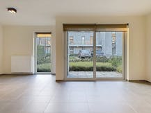  Gelijkvloers appartement met 2 slaapkamers en tuin te Westrozebeke